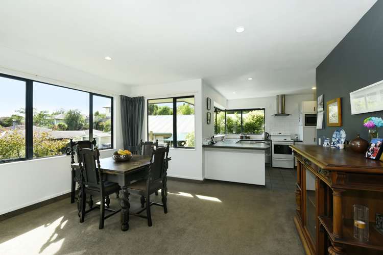 19 Idesia Grove Richmond_4