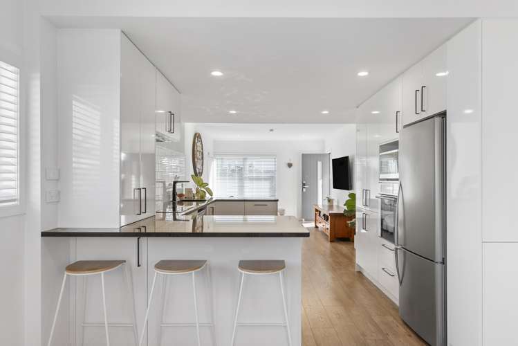 66 Howe Street Howick_13