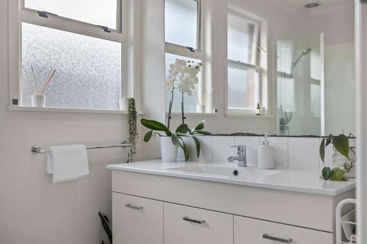 1 The Drive Brookfield_19