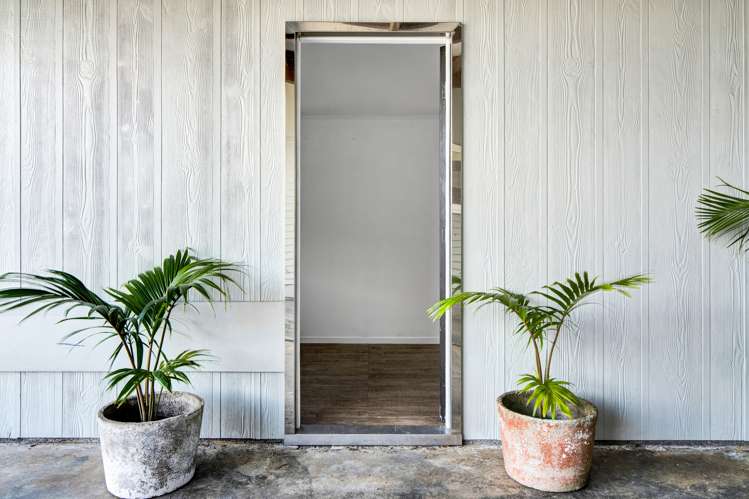 162 Seaview Road Westown_37