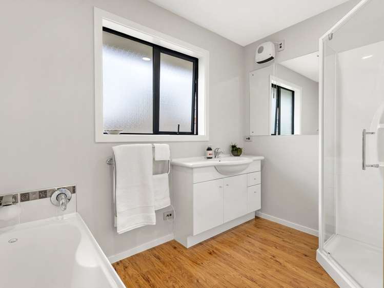17 Larch Crescent Alexandra_29