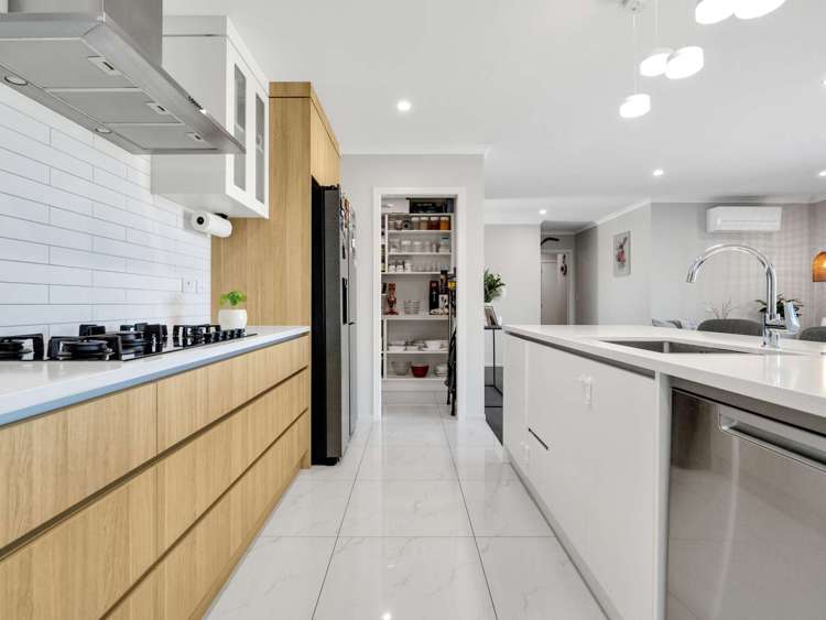 11 Kimbrae Drive Rototuna North_9