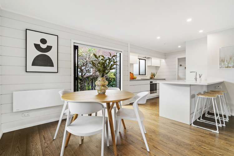 2/10 Harrison Avenue Belmont_6