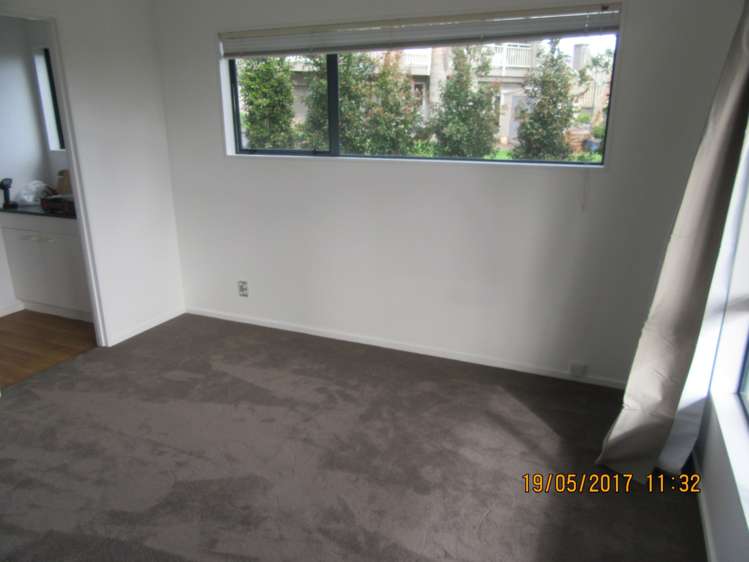 18 Tawhana Crescent Red Beach_3