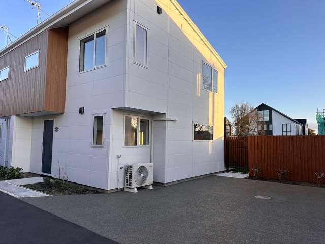 2 Bedroom Townhouse – Prime Location