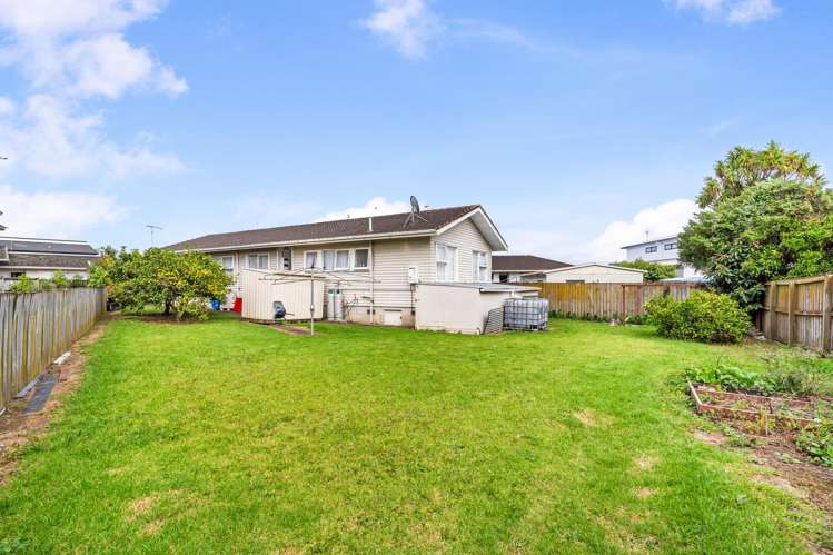 20 & 22 Ben Lora Place Mangere East_6
