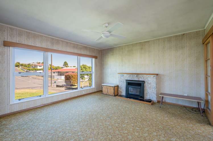 7 Churchill Avenue Richmond_4