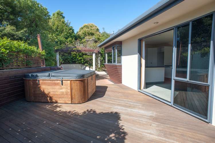 13 Idesia Grove Richmond_15