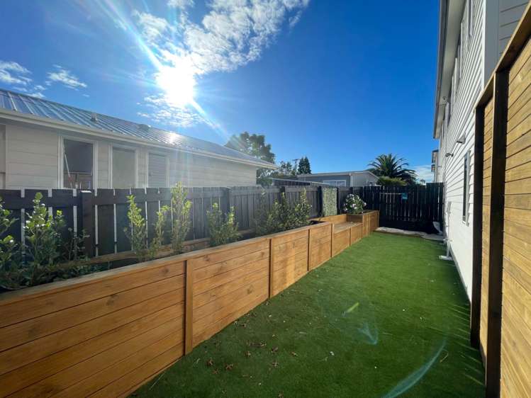 70b Woodglen Road Glen Eden_12
