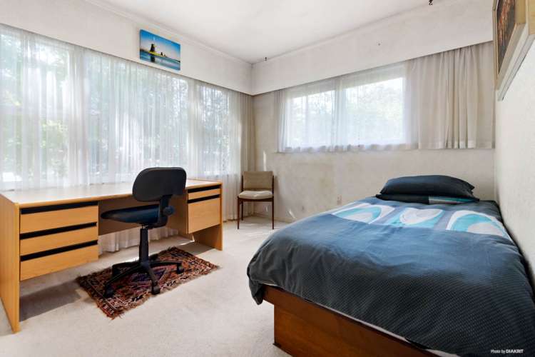 18 Dennis Avenue Hillpark_10