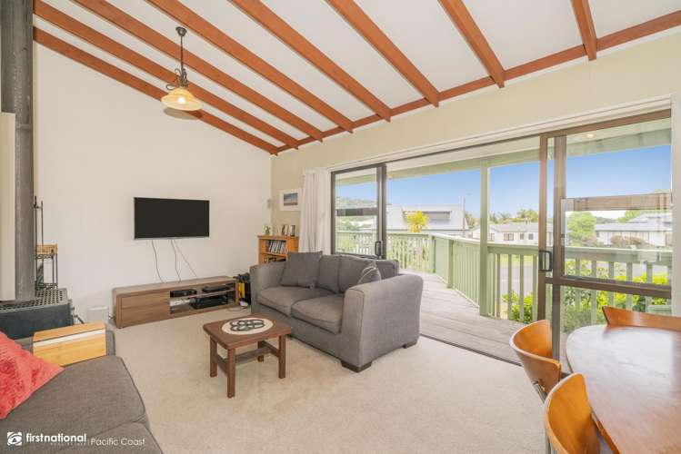 1 Norfolk Place Tairua_11