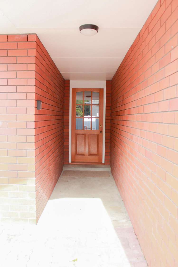 2/107 Fox Street Avenal_2