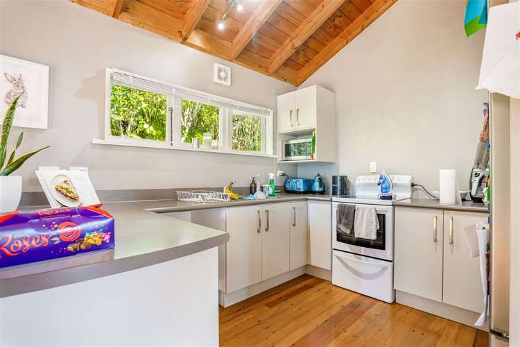 1260 Huia Road Huia_6