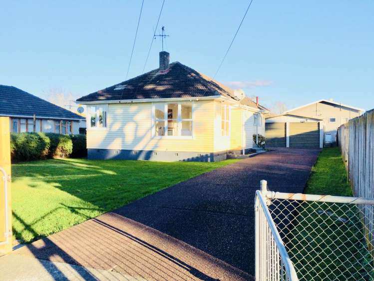 34 Caen Road Panmure_6