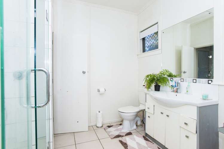 100 Rutene Road Kaiti_14