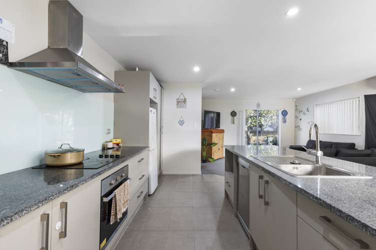 9 Pipipi Crescent Takanini_5