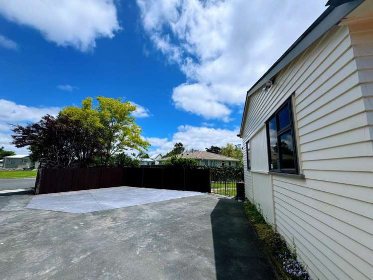 12 Lydiard Place 1053_15