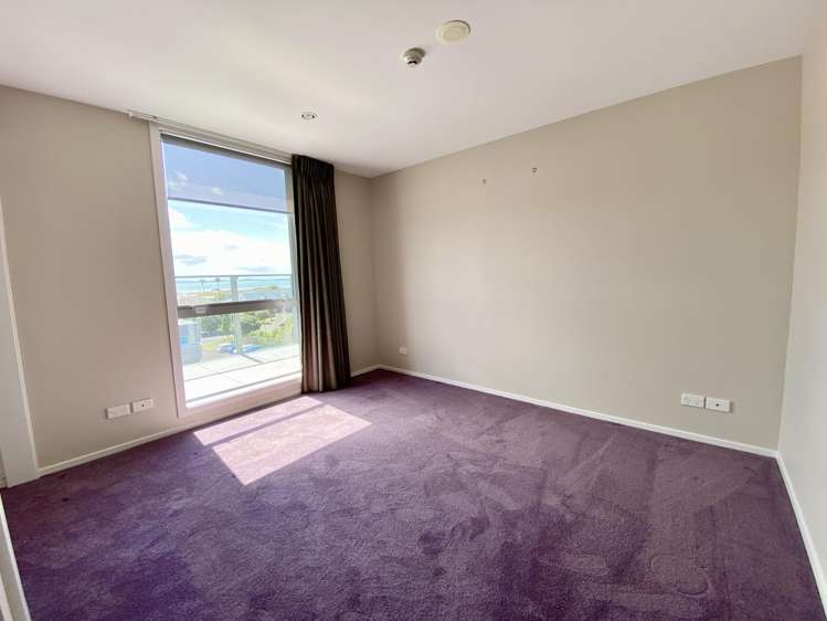 4D/84 Gunner Drive Te Atatu Peninsula_8