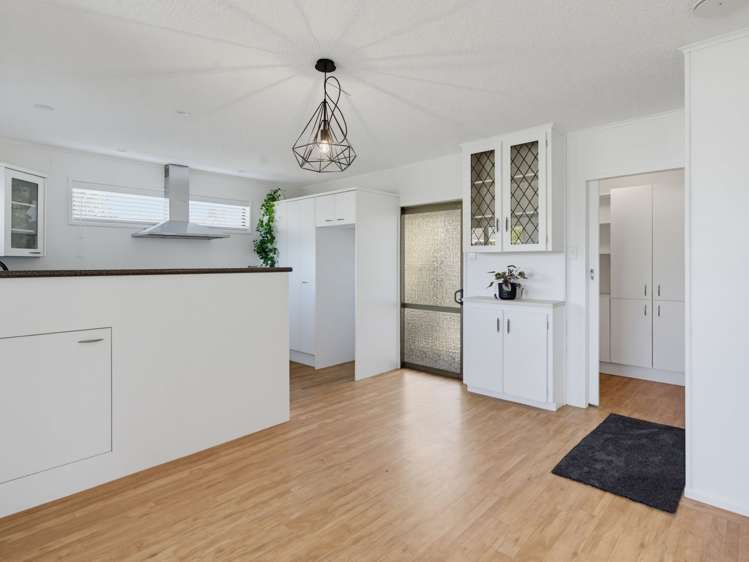 33 Joanna Place Deanwell_6