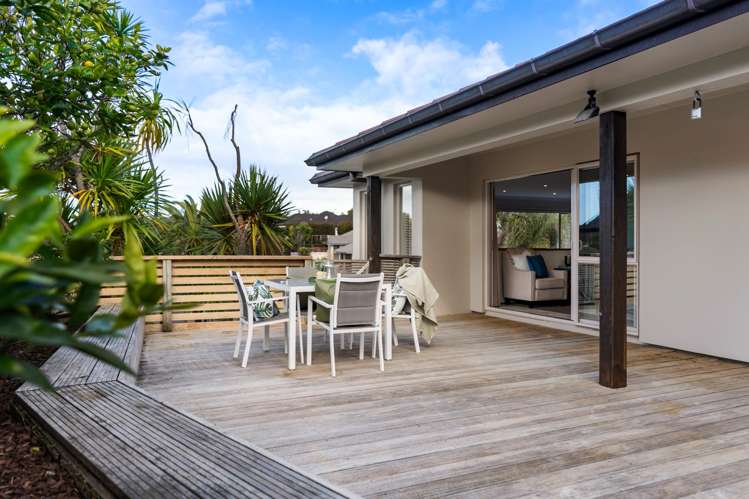16 Araminta Place Beachlands_13