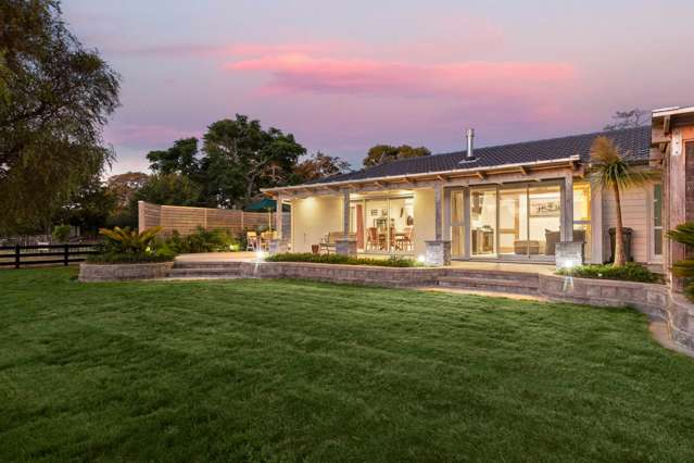 REFINED RURAL RETREAT IN SOUGHT-AFTER LOCALE