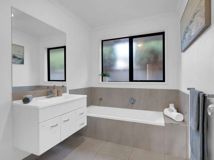 4 Arista Way Rototuna North_24