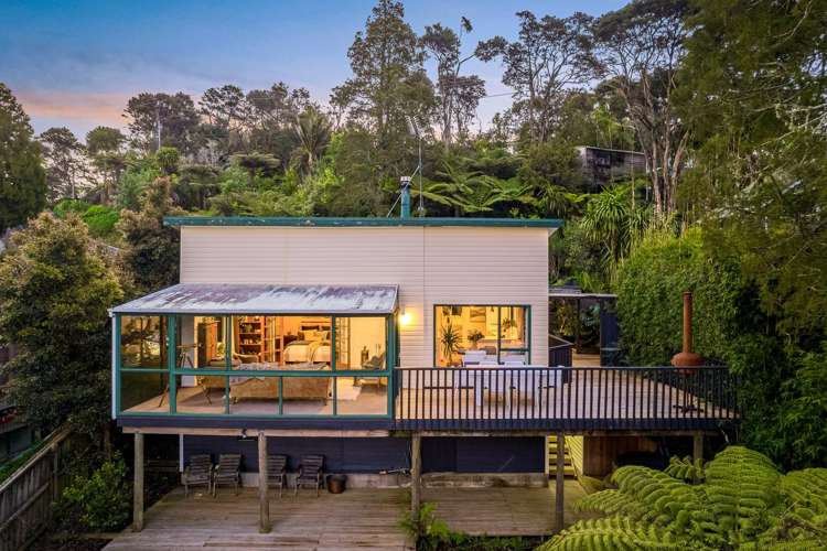 69 Takahe Road Titirangi_17