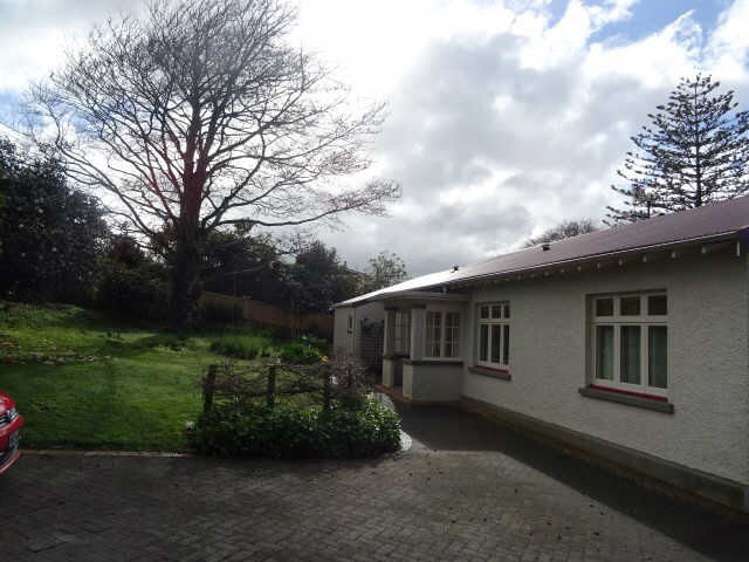 82 Hillcrest Road Hillcrest_1