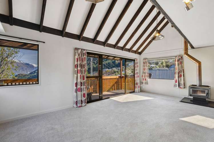 218 Fernhill Road Fernhill/Sunshine Bay_4