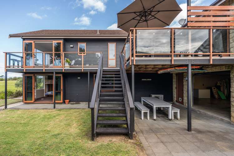 1 Lorenzen Bay Road Raglan_36