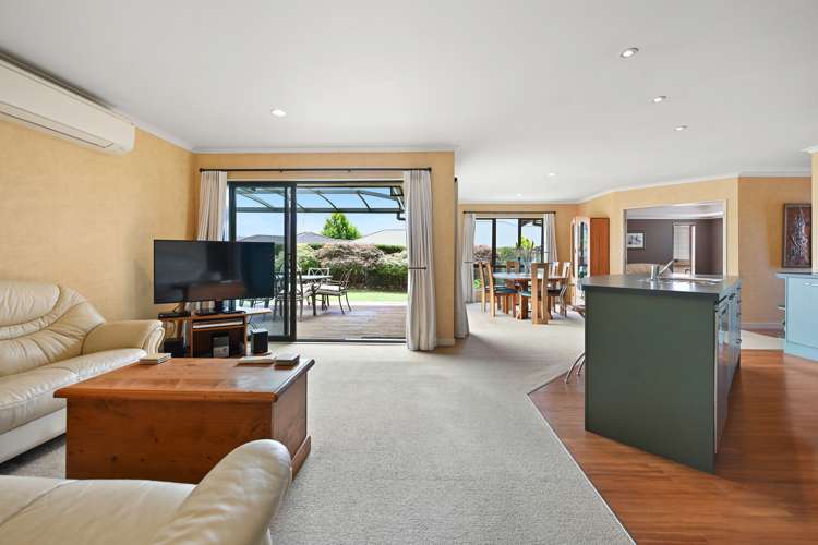 68 Wiltshire Drive Huntington_7