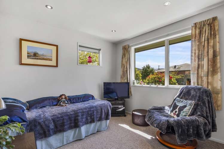 5 Berwick Street Mosgiel_13