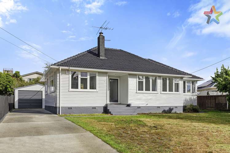 32 Ngata Grove Trentham_19
