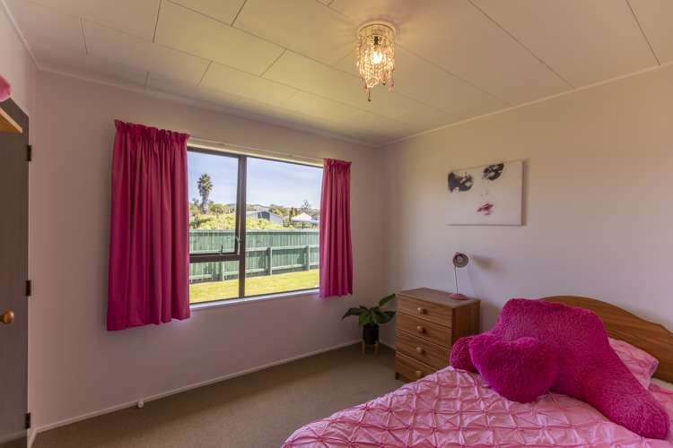 7 Latham Stubbs Crescent Waipawa_10
