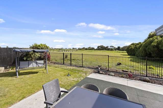 28 Brightstone Crescent Aranui_2