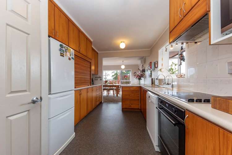 8 Tiki Street New Lynn_8