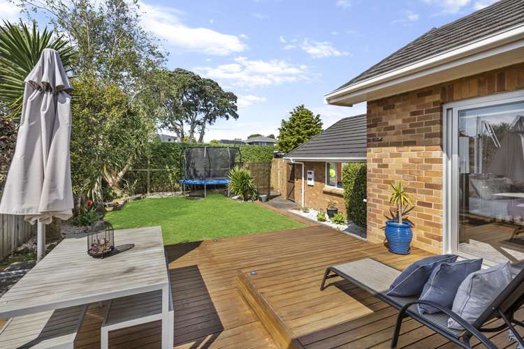 70 Moana Avenue One Tree Hill_18