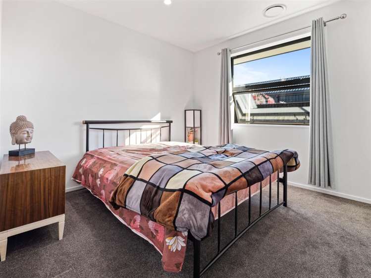 1 Talon Drive Rolleston_13