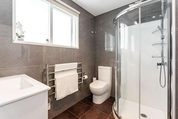 16 Southgate Road Southgate_14