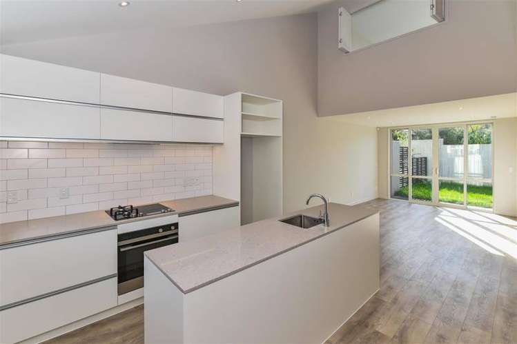 14 Patiti Parade Mangere Bridge_5