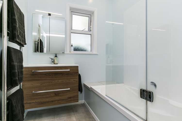 22 Awa Road Miramar_13