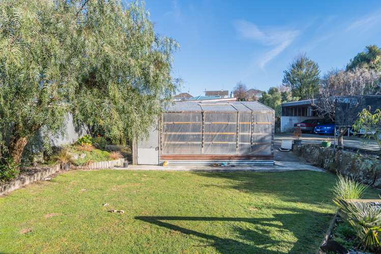 6 Clyde Carr Crescent Waimataitai_15