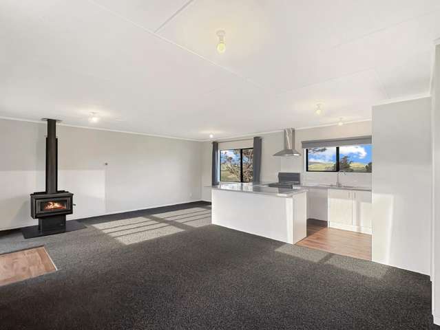 54 Moss Road 11184_3