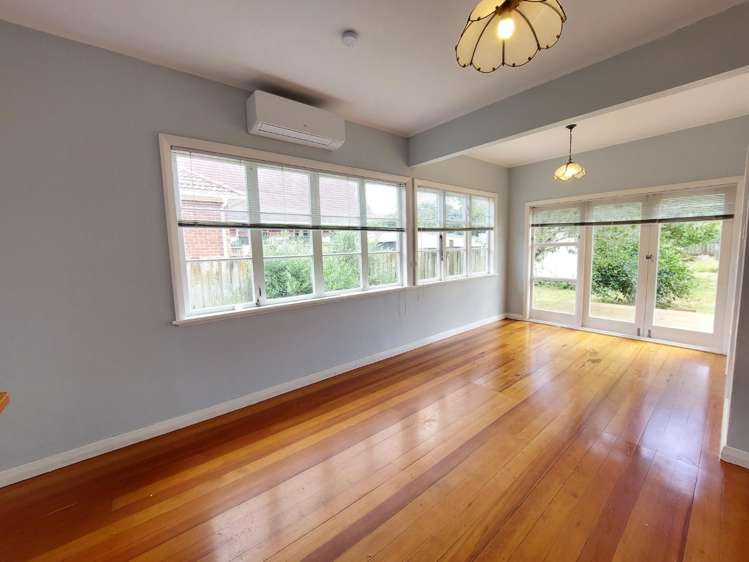 54 Mount Smart Road Onehunga_2