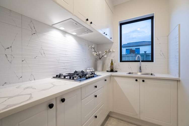 2 Riwai Street Flat Bush_9