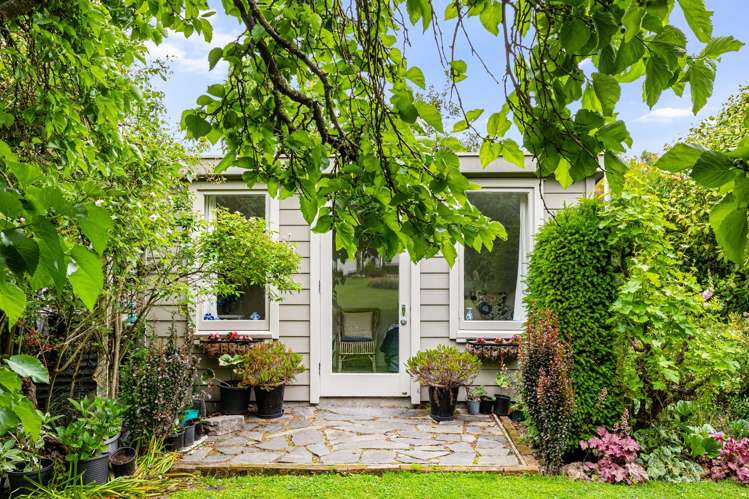 76 & 76A Fisher Avenue Beckenham_32