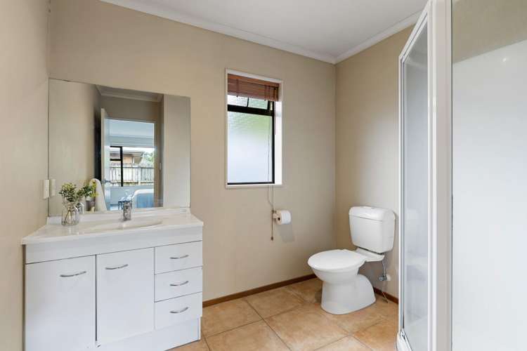 50 Nielsen Gardens Rototuna_13