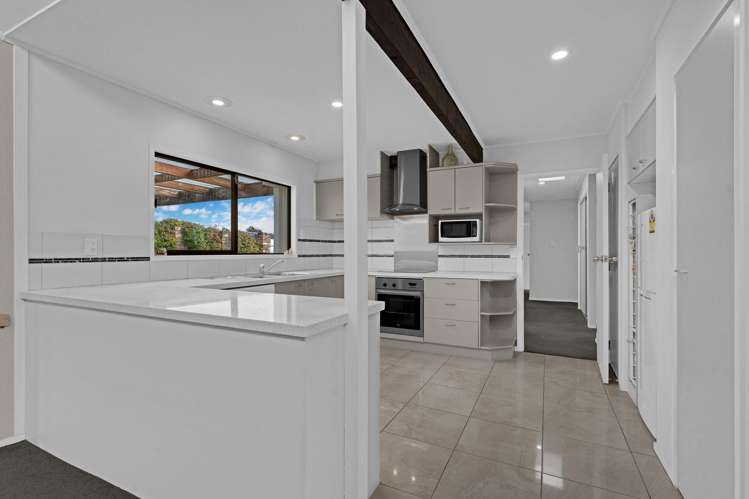 49 Kurnell Drive Botany Downs_19