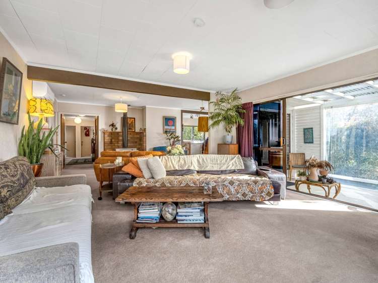 11 Oxford Road Lake Rotoma_6