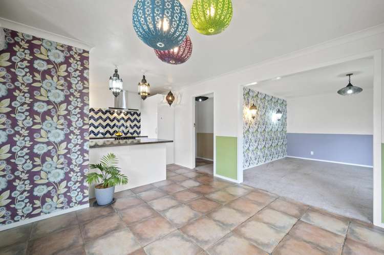 8B Holland Street Glenholme_4